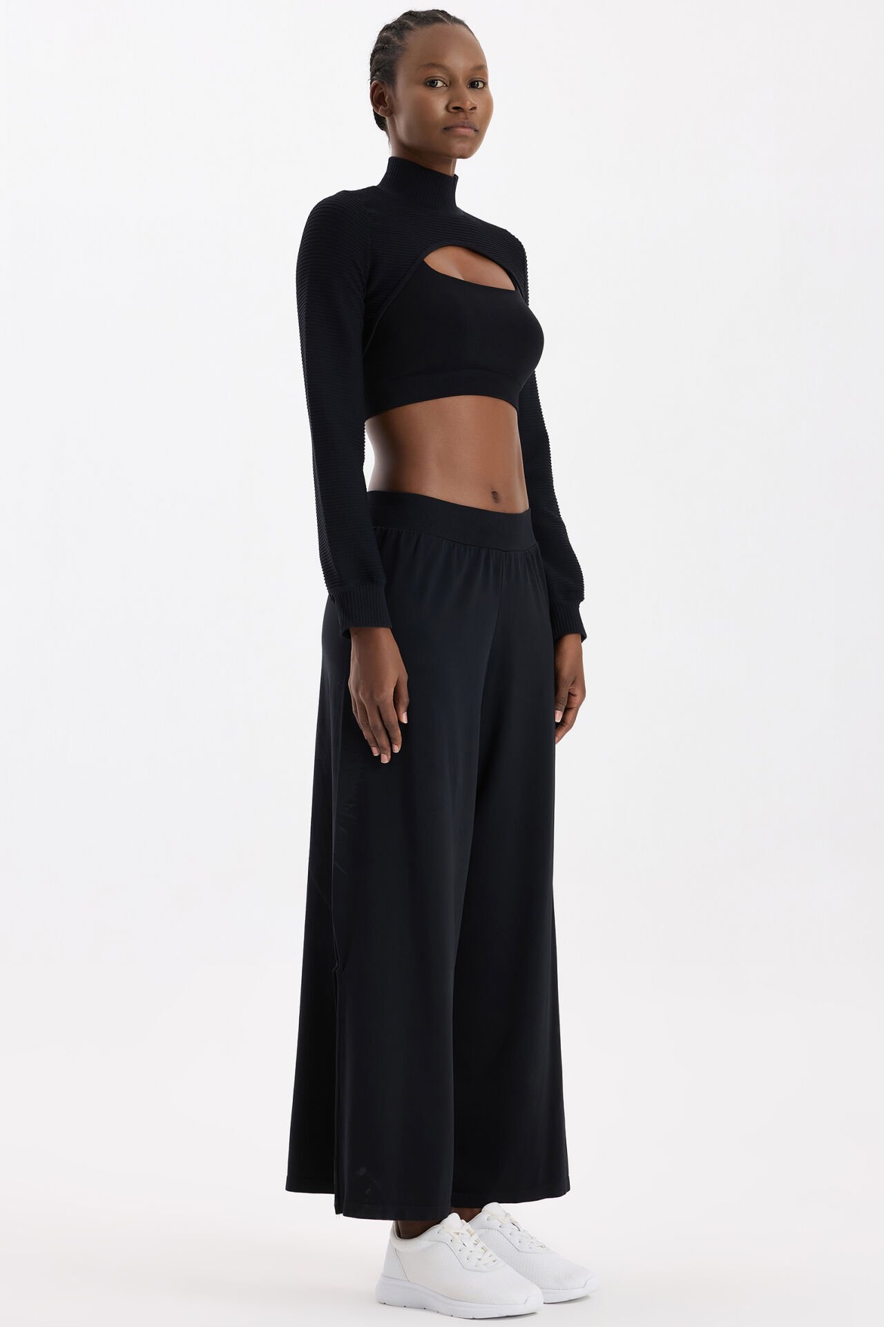 Dikişsiz Yırtmaçlı Pantolon Siyah