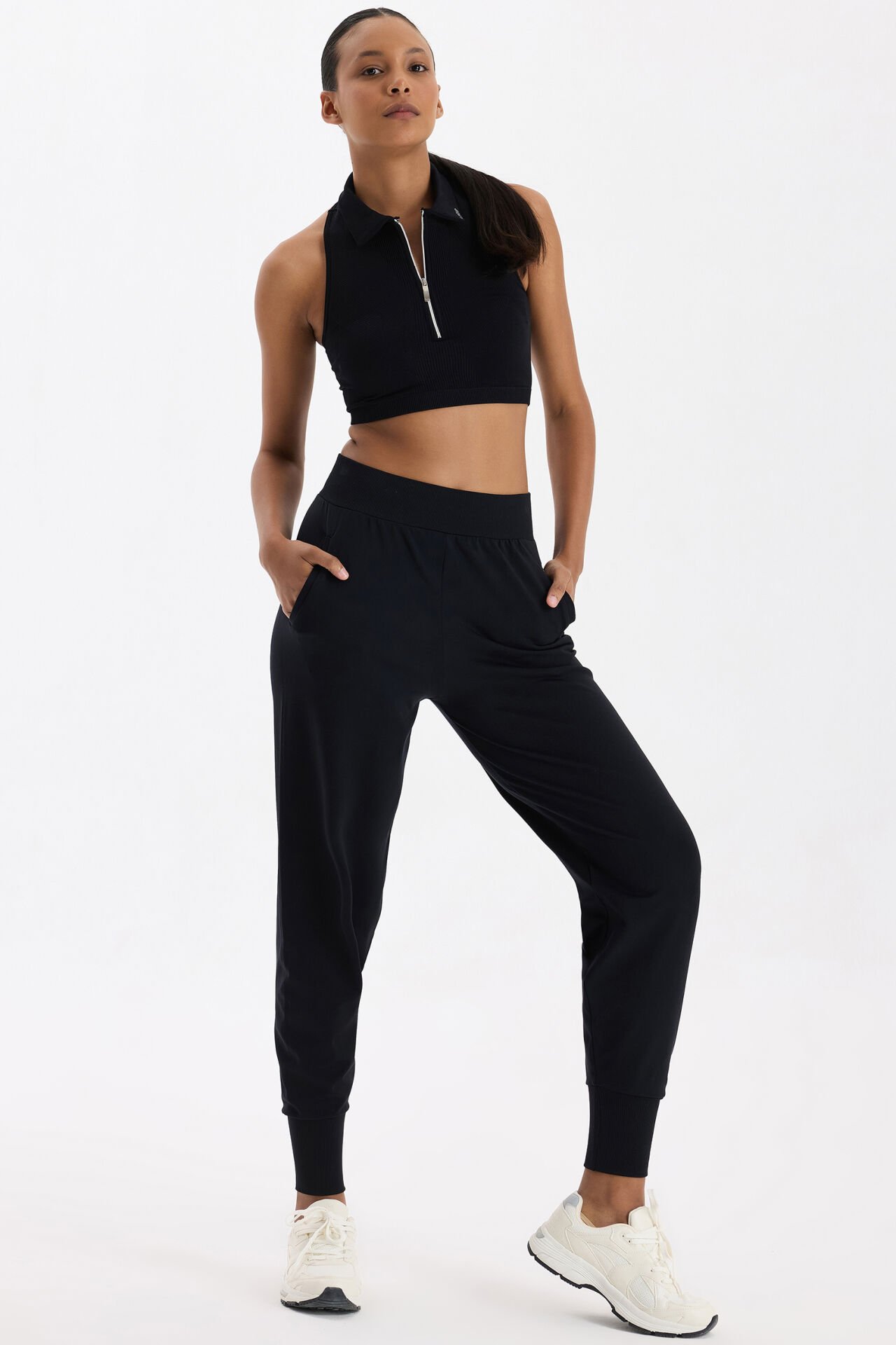 Cepli Dikişsiz Jogger Pantolon Siyah