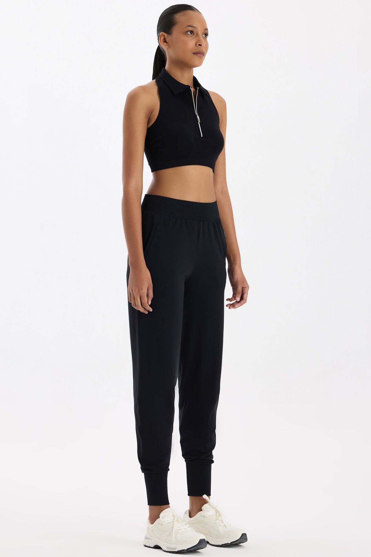 Cepli Dikişsiz Jogger Pantolon Siyah