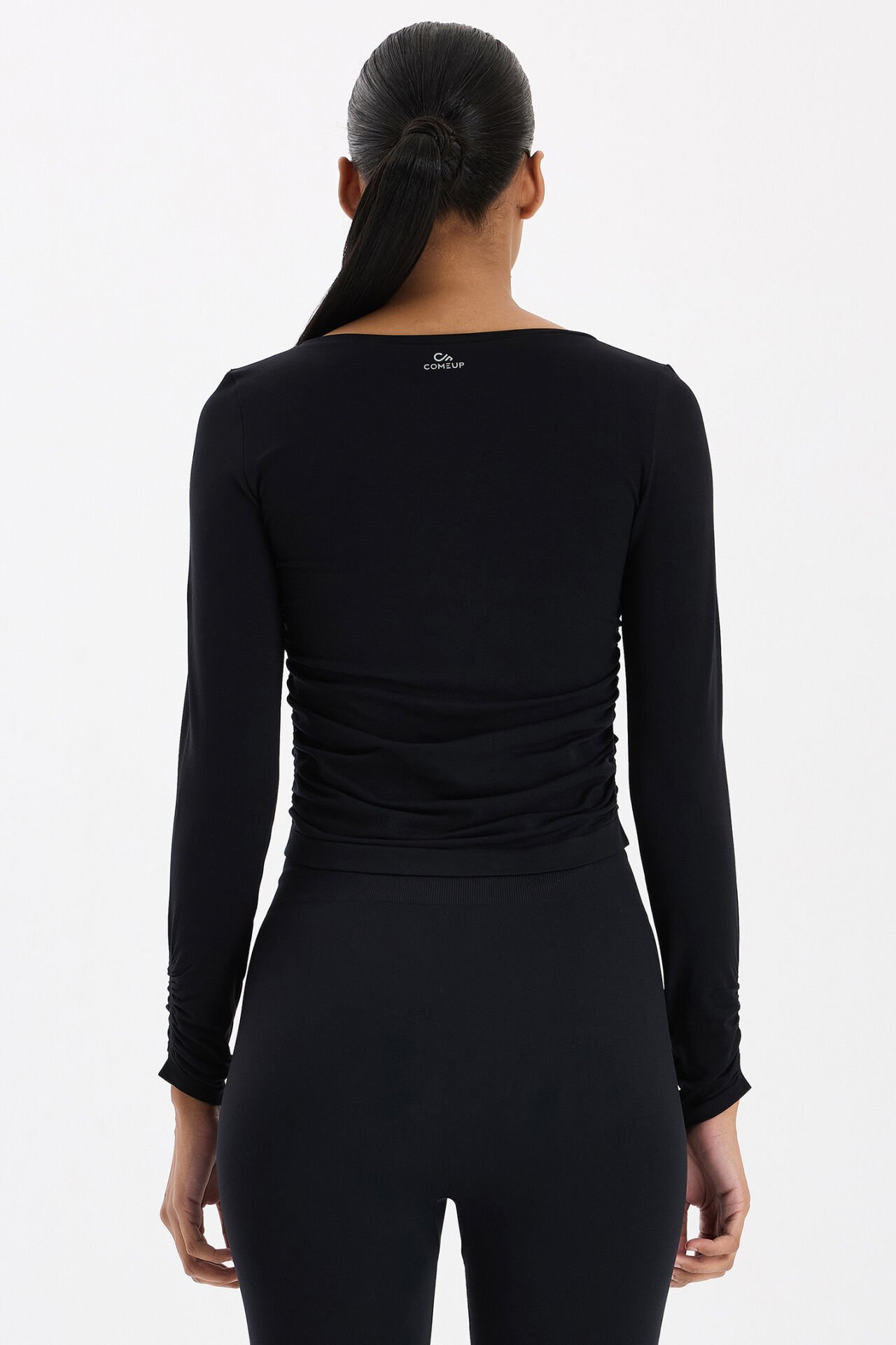 Kolları ve Yanları Büzgülü Uzun Kollu Spor Üst Siyah