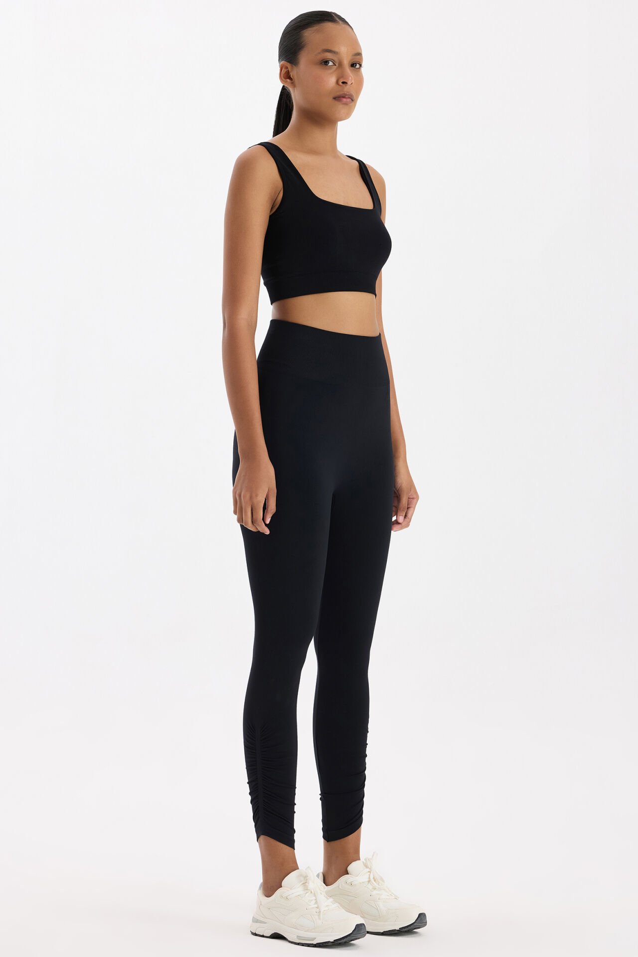 Paçası Büzgülü Spor Tayt Siyah