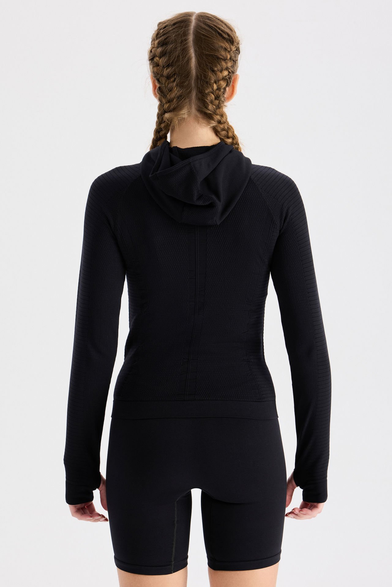 Uzun Kollu Kapüşonlu Sweatshirt Siyah