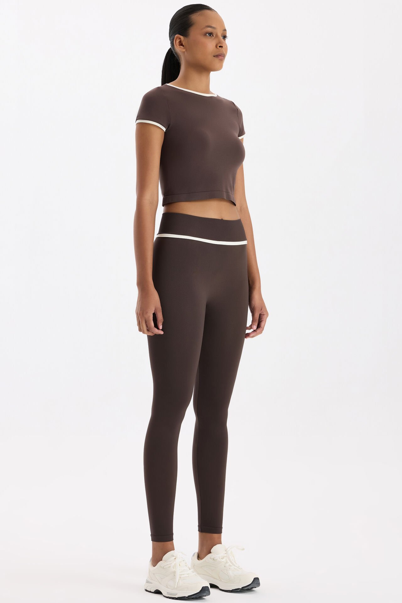 Kontrast Biyeli Spor Tayt Kakao Dansı