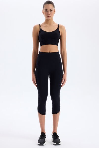 Jakar Detaylı Crop Boy Toparlayıcı Tayt Siyah