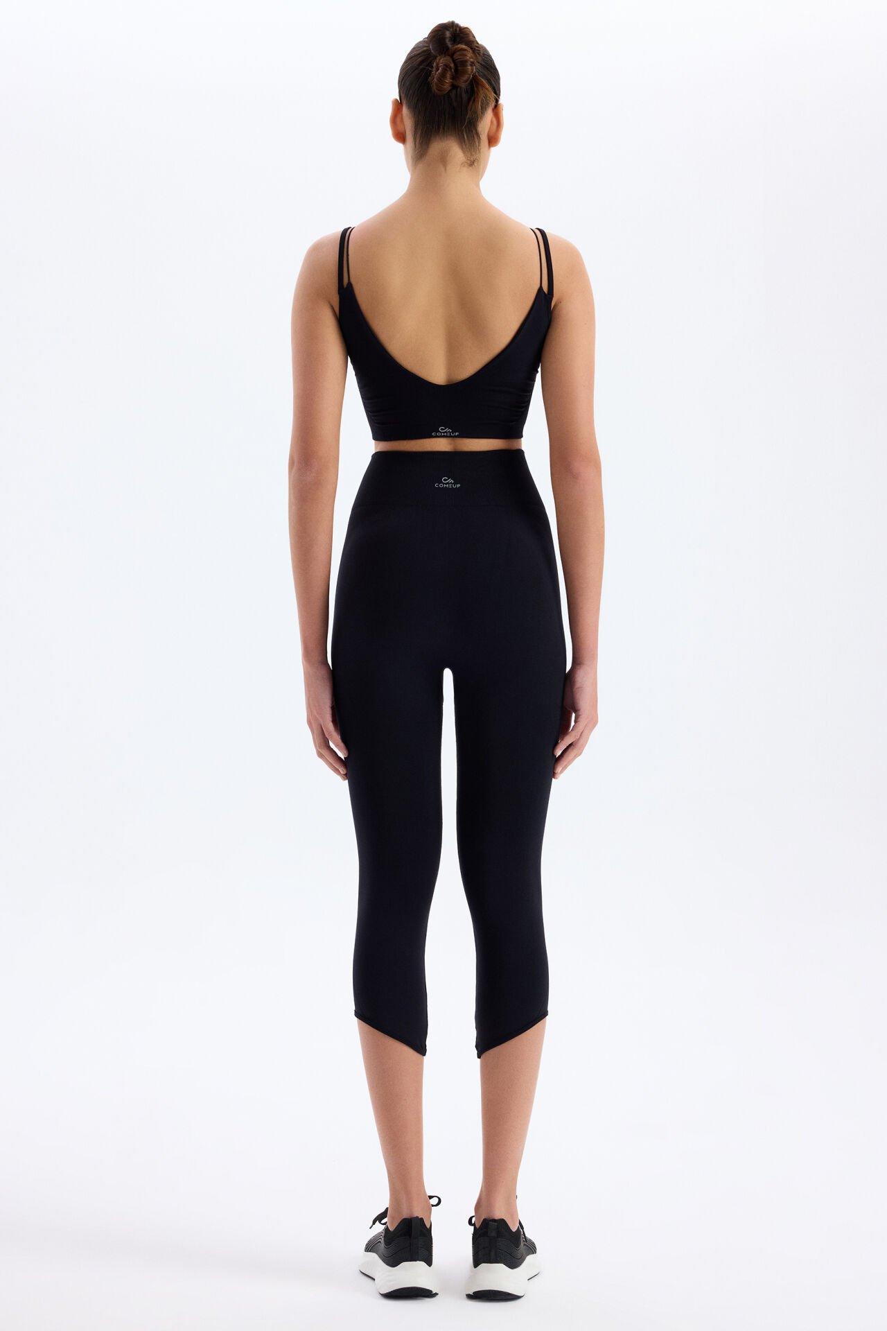 Jakar Detaylı Crop Boy Toparlayıcı Tayt Siyah