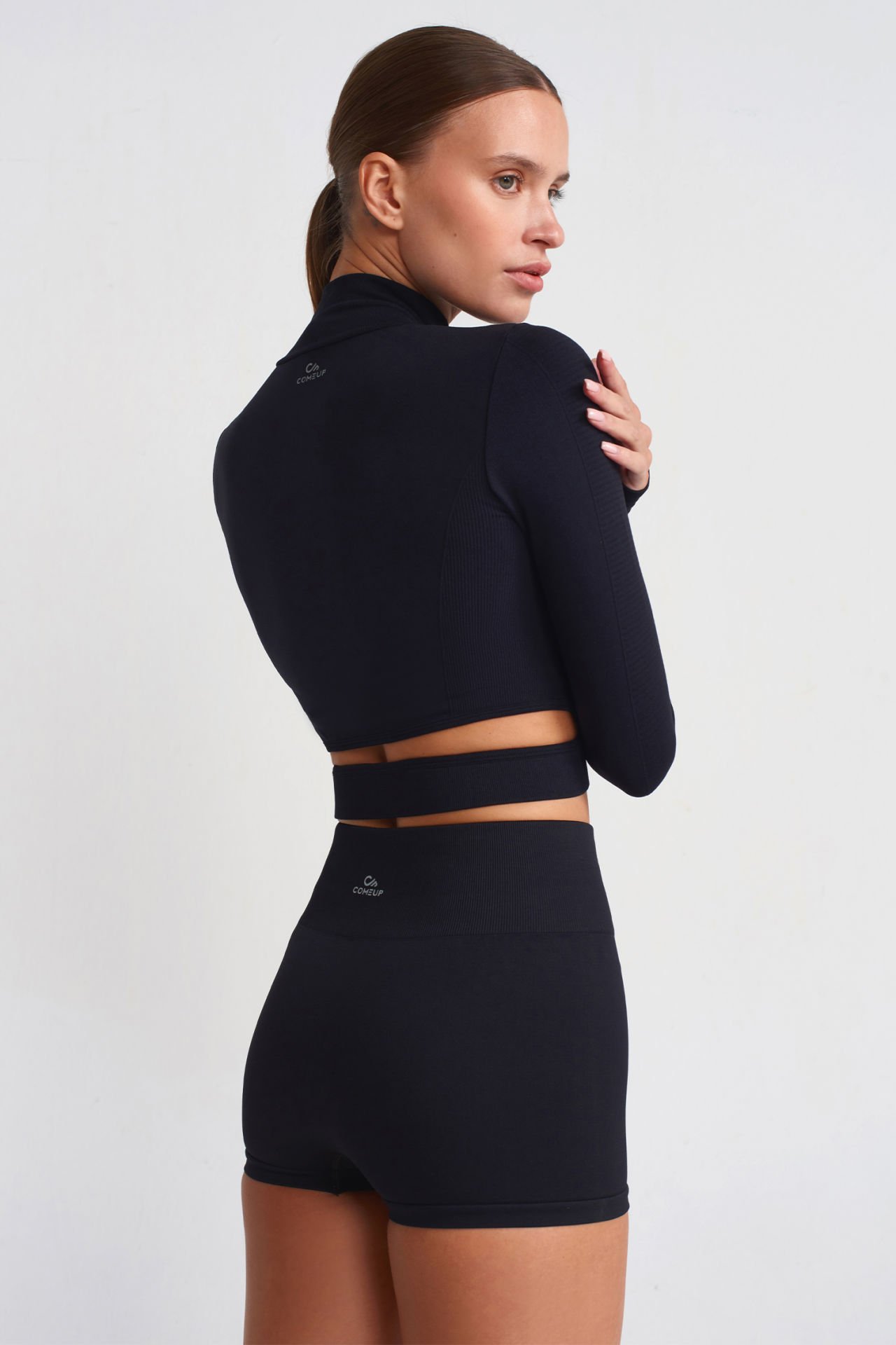 Kemeri Pencereli Parmak Geçme Detaylı Spor Ceket Siyah