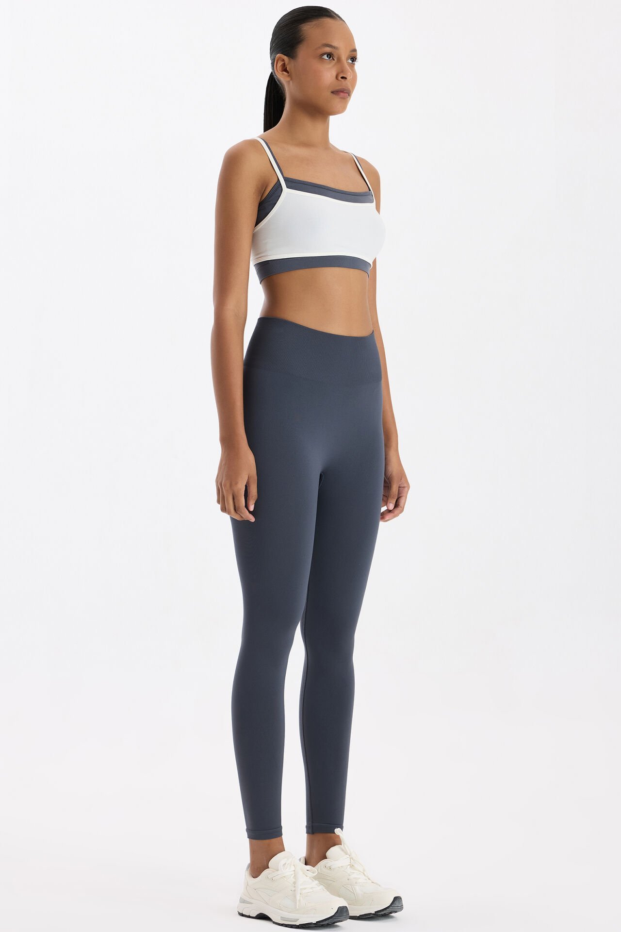 Basic Spor Hafif Tayt Karbon Gri