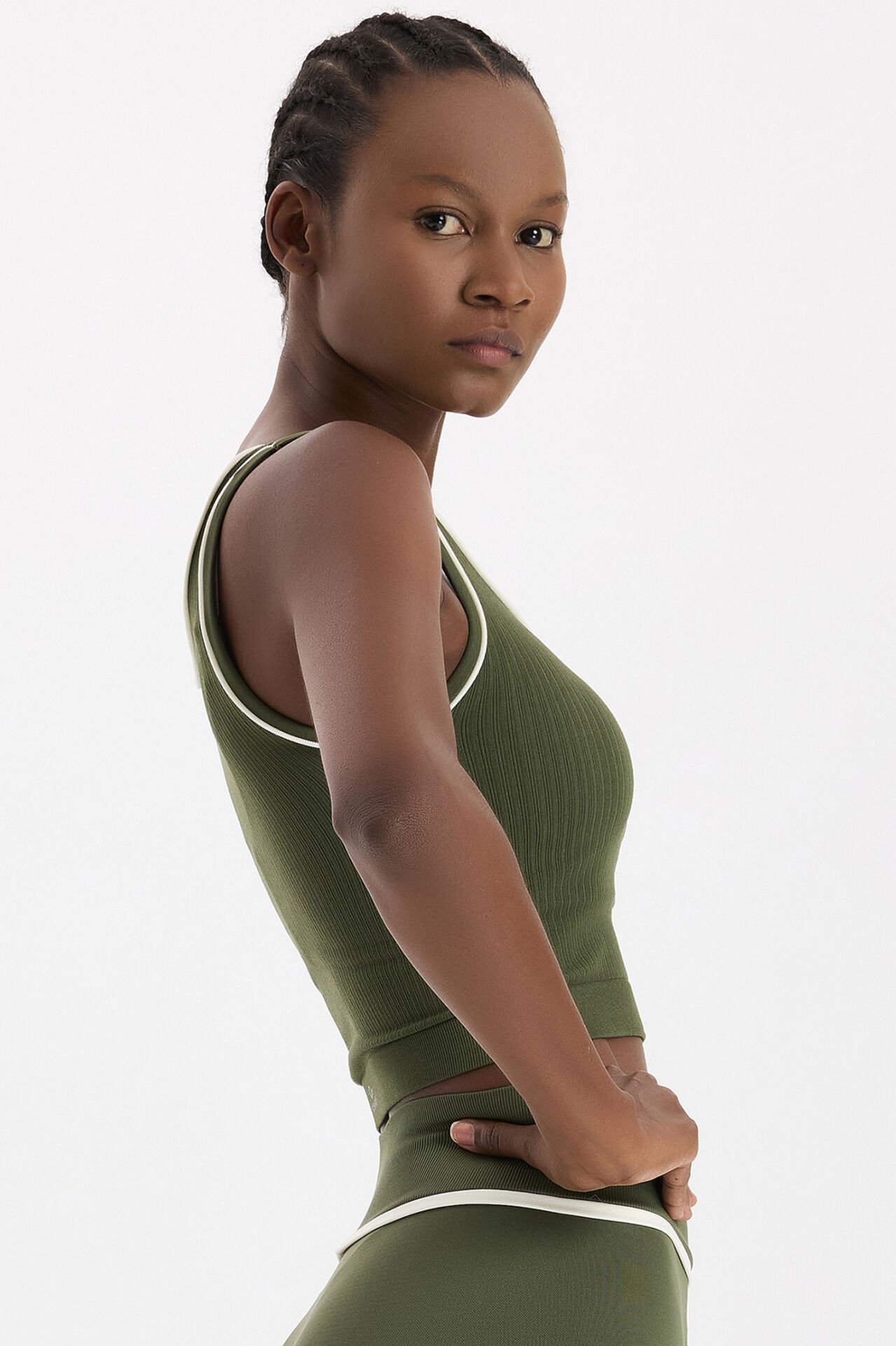 Kontrast Biyeli Fitilli Atlet Koyu Yaprak Yeşili