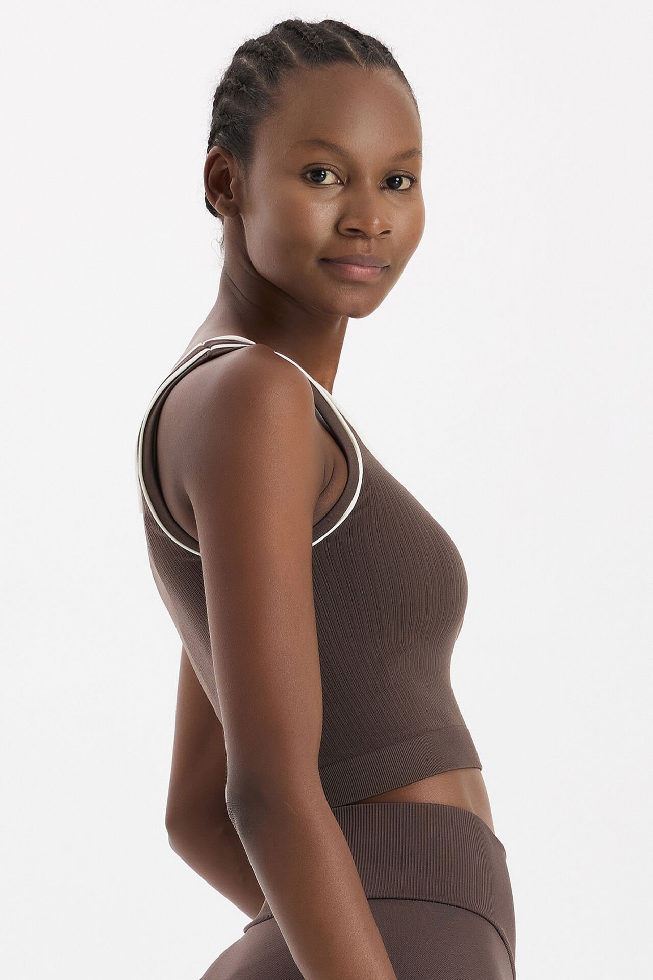 Kontrast Biyeli Fitilli Atlet Kakao Dansı