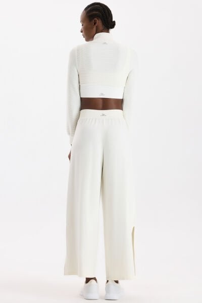 Dikişsiz Yırtmaçlı Pantolon Kırık Beyaz