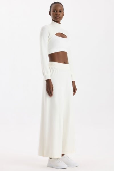 Dikişsiz Yırtmaçlı Pantolon Kırık Beyaz