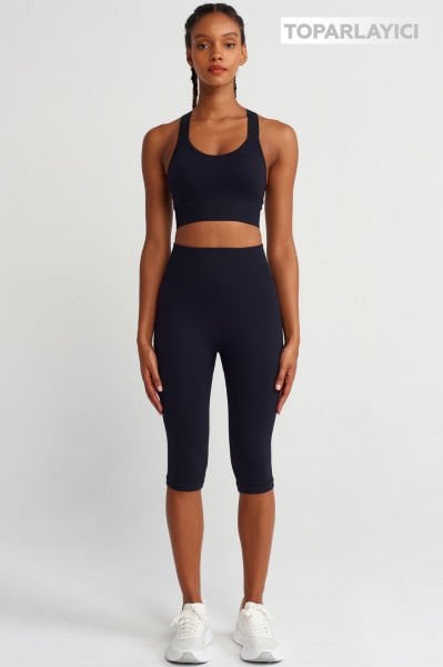 Toparlayıcı Kapri Tayt Siyah