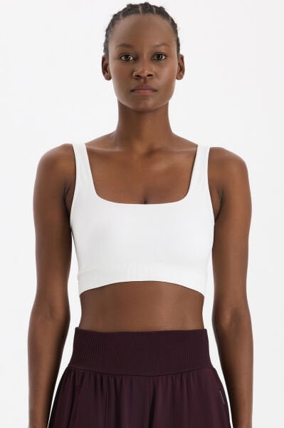 U yaka Kalın Askılı Pedli Sporcu Sütyeni Kırık Beyaz