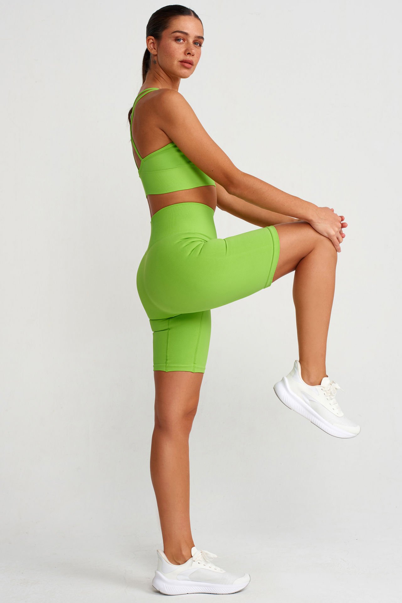 Toparlayıcı Biker Şort Egzotik Yeşil