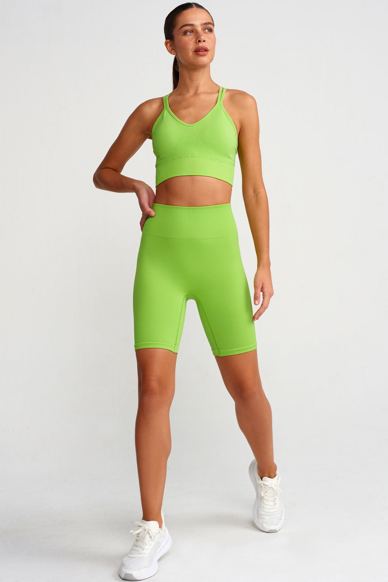 Toparlayıcı Biker Şort Egzotik Yeşil