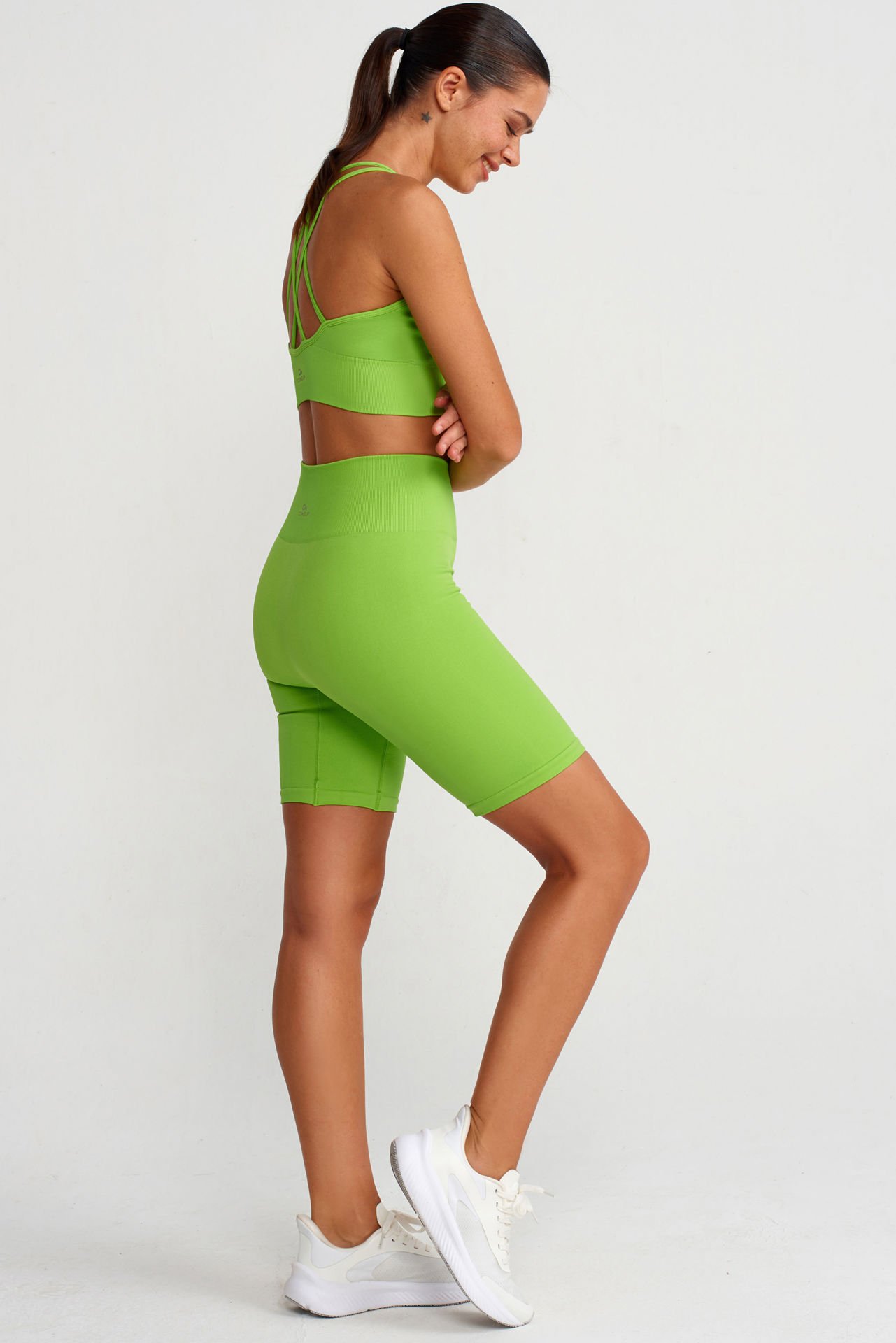 Toparlayıcı Biker Şort Egzotik Yeşil