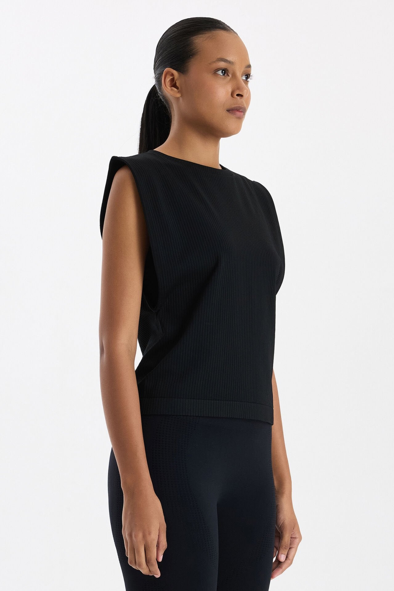 Fitilli Kolsuz Tişört Siyah