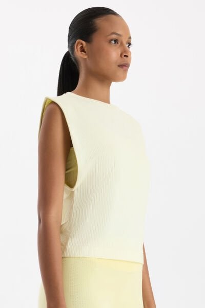 Fitilli Kolsuz Tişört Açık Sarı