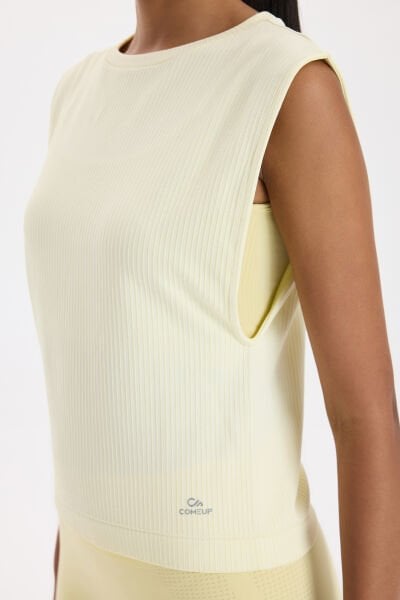 Fitilli Kolsuz Tişört Açık Sarı