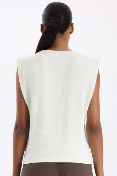 Fitilli Kolsuz Tişört Kırık Beyaz