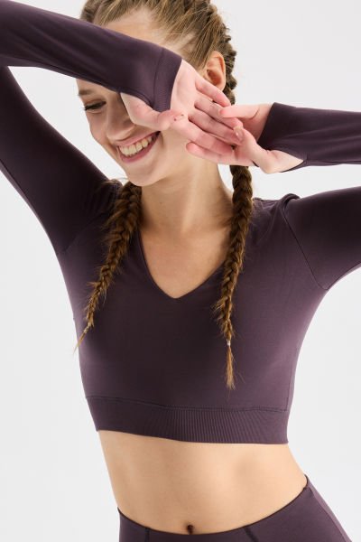 V Yaka Ekstra Soft Crop Top İtalyan Eriği