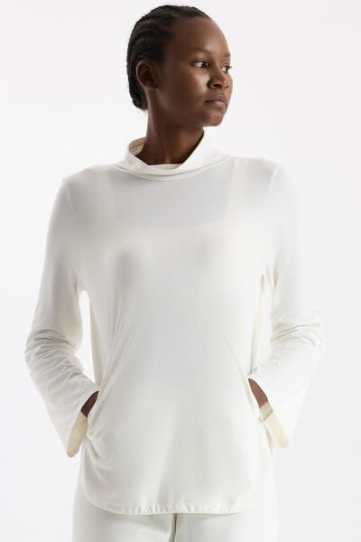 Yüksek Yaka Cepli Uzun Kollu Hafif Sweatshirt Kırık Beyaz