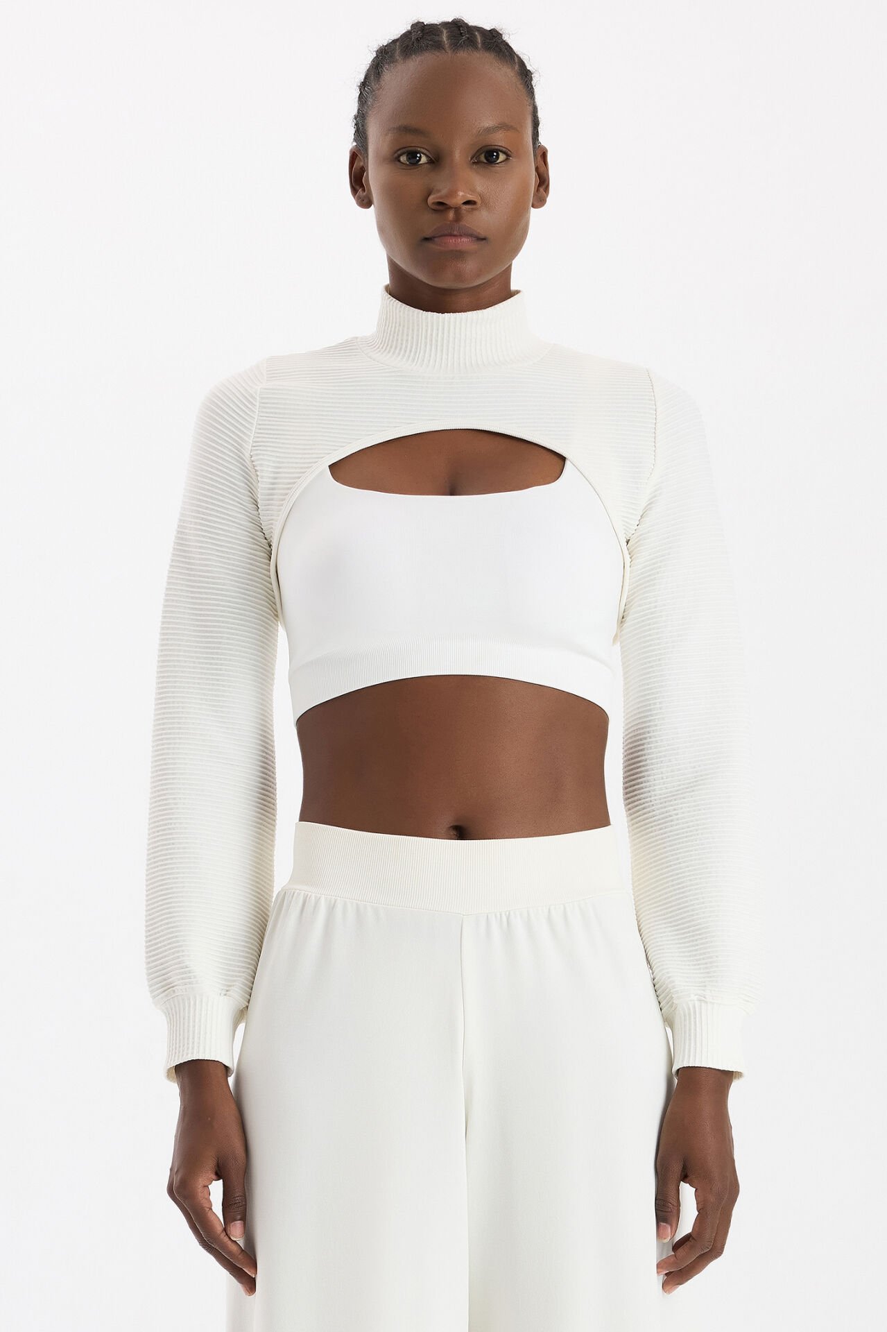 3 boyutlu Örgü Dokulu Bolero Kırık Beyaz