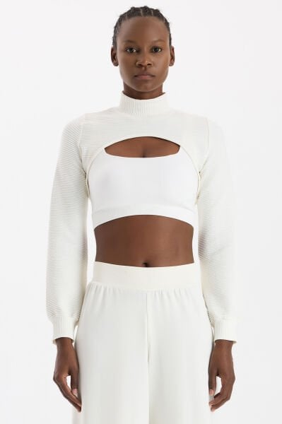 3 boyutlu Örgü Dokulu Bolero Kırık Beyaz