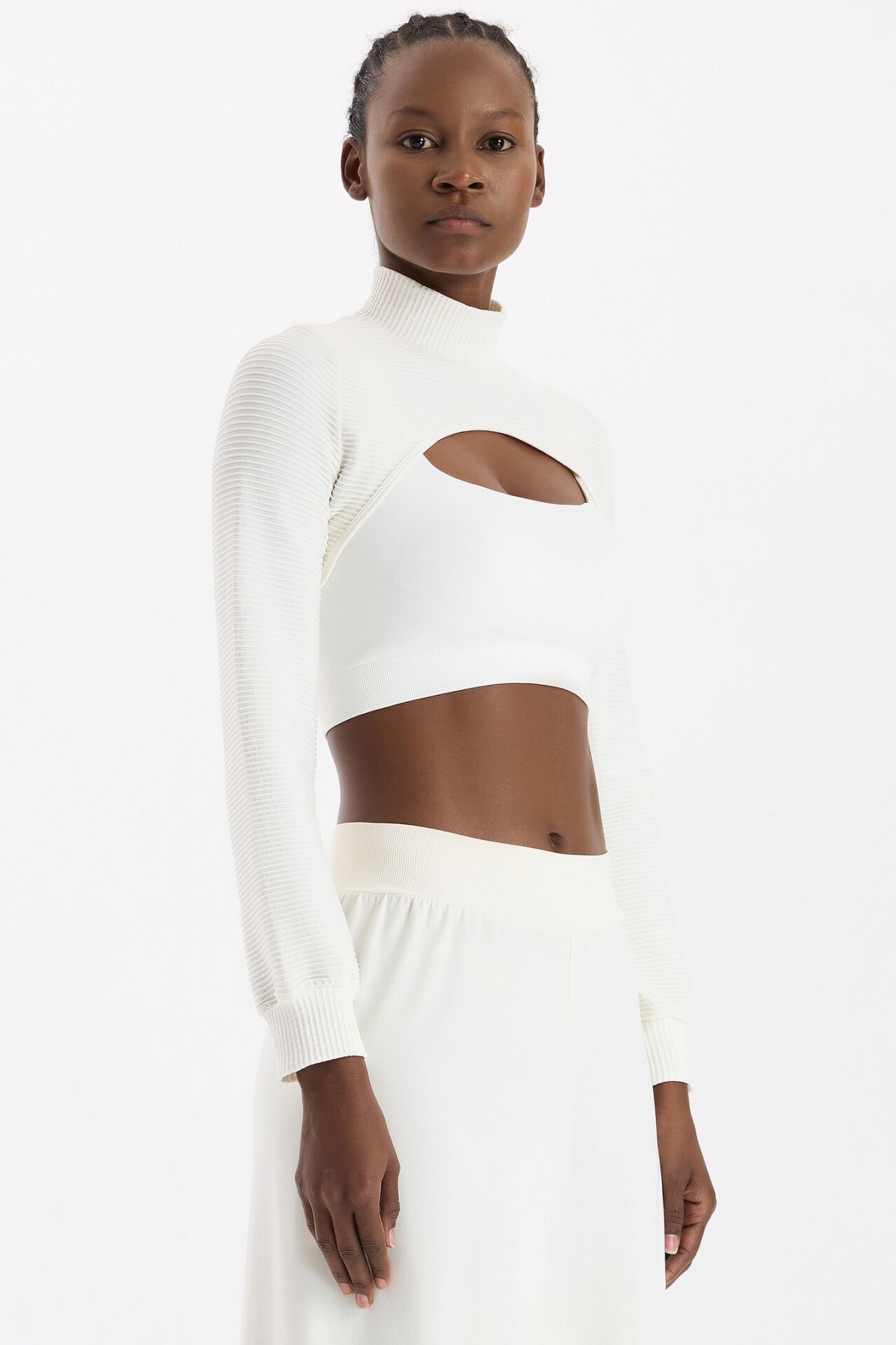 3 boyutlu Örgü Dokulu Bolero Kırık Beyaz