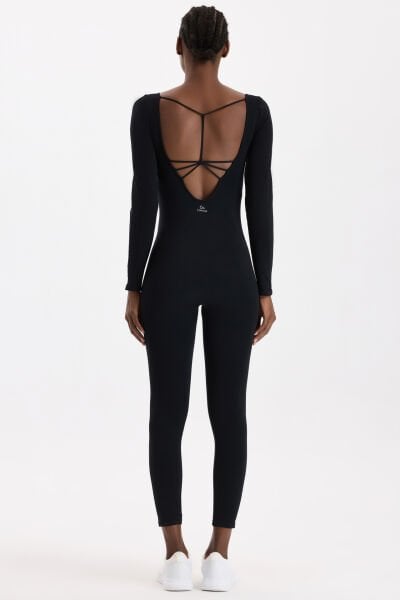 Sırtı Açık Uzun Spor Tulum Siyah