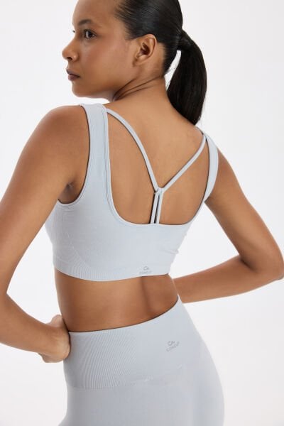 Sırtı Askı Detaylı Pedli Sporcu Sütyeni Buz Gri