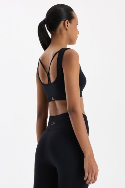 Sırtı Askı Detaylı Pedli Sporcu Sütyeni Siyah