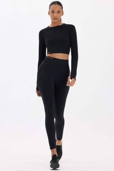 Tokalı Parmak Geçmeli Crop Top Siyah