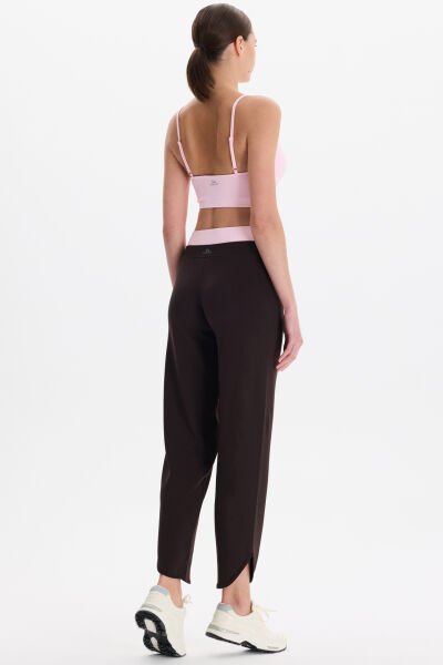 Beli Çift Renk Kemerli Hafif Dokulu Rahat Pantolon Koyu Kahve Kemer Rengi Balerina Pembe