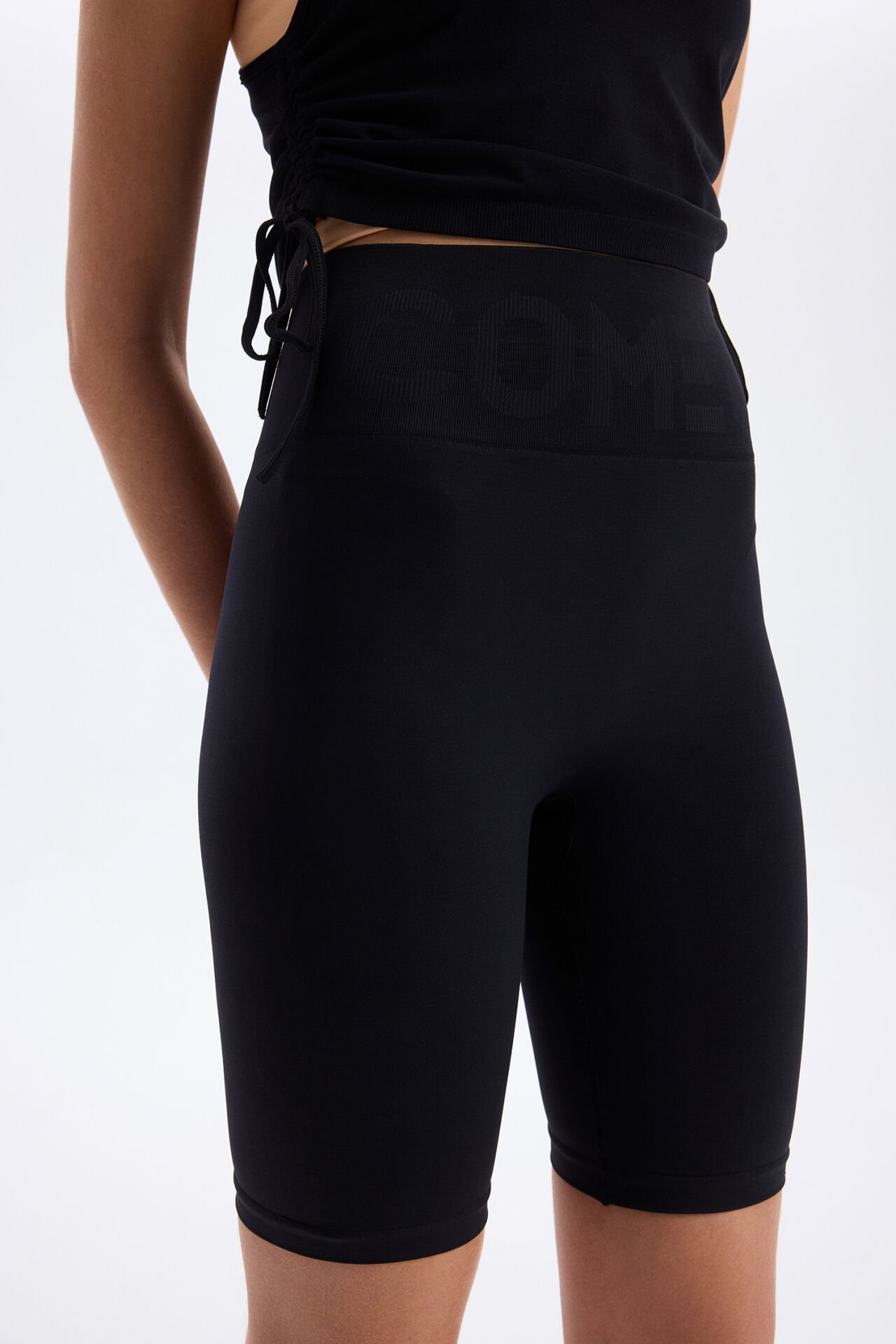 Beli Comeup Yazılı Toparlayıcı Biker Şort Siyah