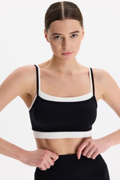 Üst Üste Geçmeli Pedli Spor Bra Beyaz/Siyah