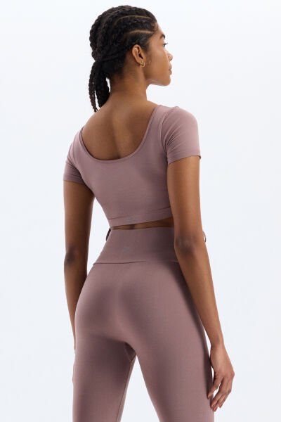 Bağcıklı Yanlardan Büzgülü Crop Top Mocha