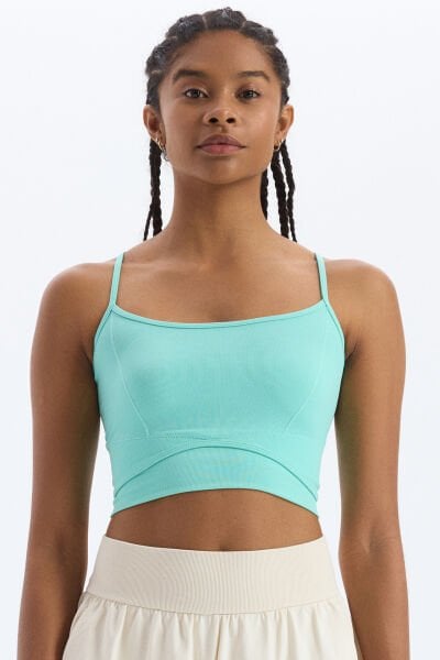 Çift Katlı Görünen İnce Askılı Crop Top Camgöbeği