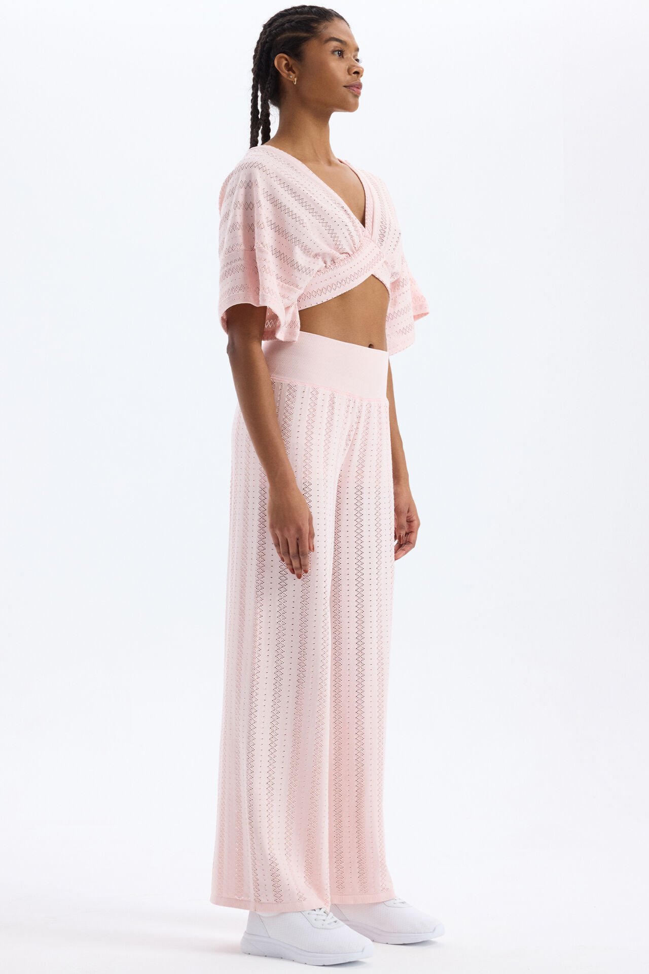 Jakarlı Delik Desenli Şortlu Pantolon Soft Pudra