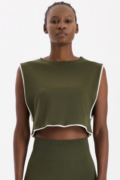 Kontrast Biyeli Sıfır Kol Crop Top Koyu Yaprak Yeşili